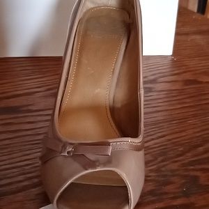 Fergalicious, beige 4" stilettos, open toe,  ladies size 9 1/2. Good condition.
